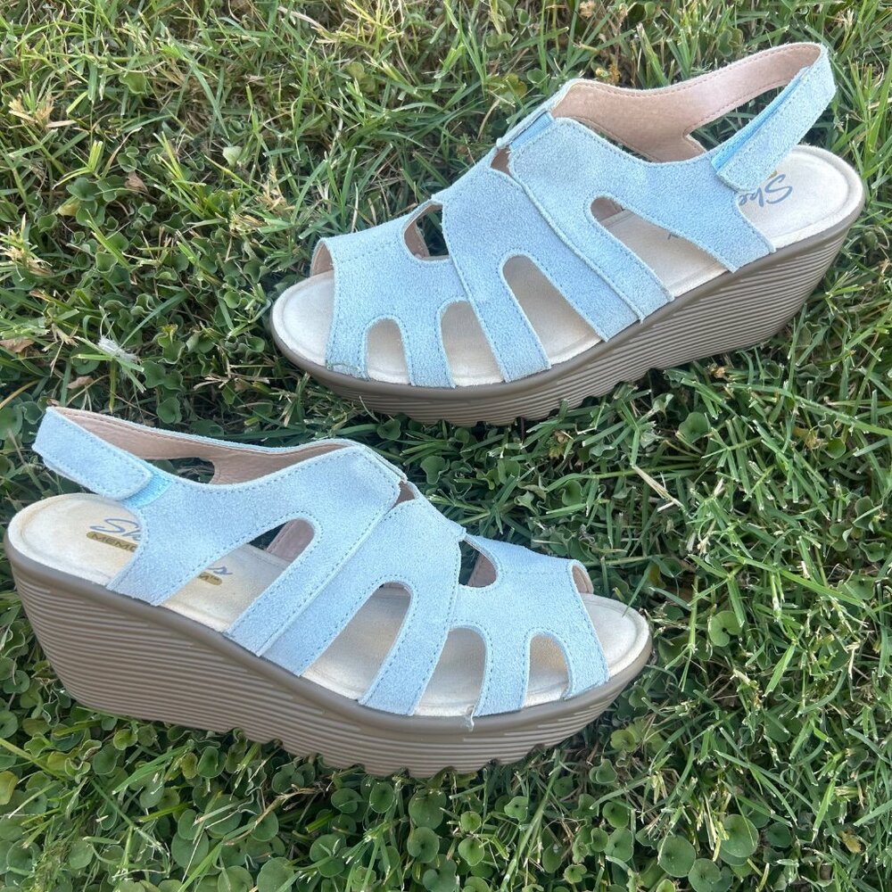 NEW Skechers 7.5 Blue Suede Slingback Wedge Memory Foam Sandal Comfort Coastal